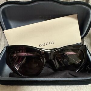 Gucci cat eye sunglasses